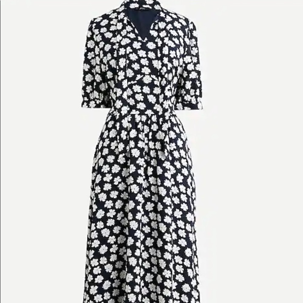 J. Crew Short-sleeve tie-neck dress in scattered daisies - Picture 3 of 12